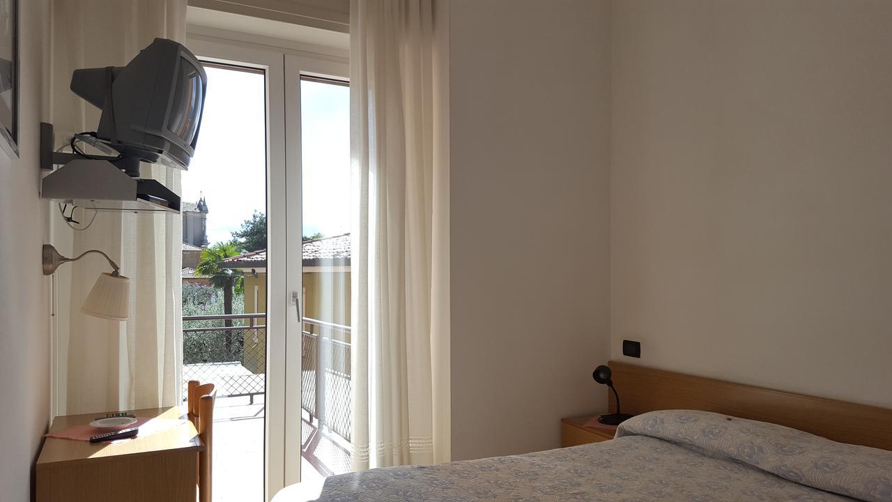 Hotel Firenze Μαλτσεζίνε Εξωτερικό φωτογραφία