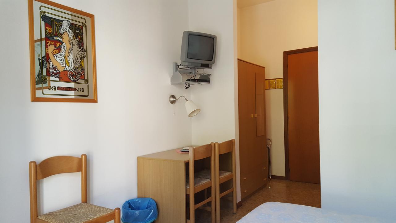 Hotel Firenze Μαλτσεζίνε Εξωτερικό φωτογραφία